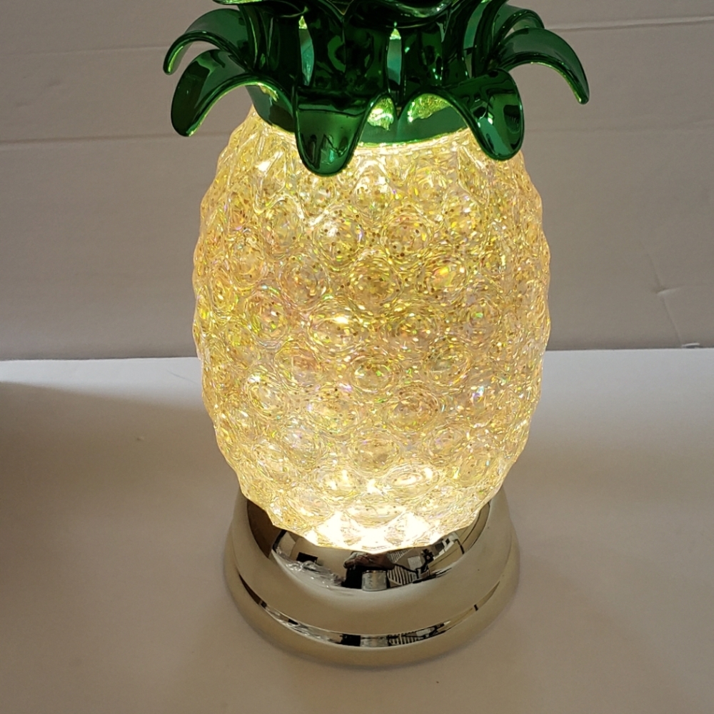COPY - - Pineapple 🍍 light globe type